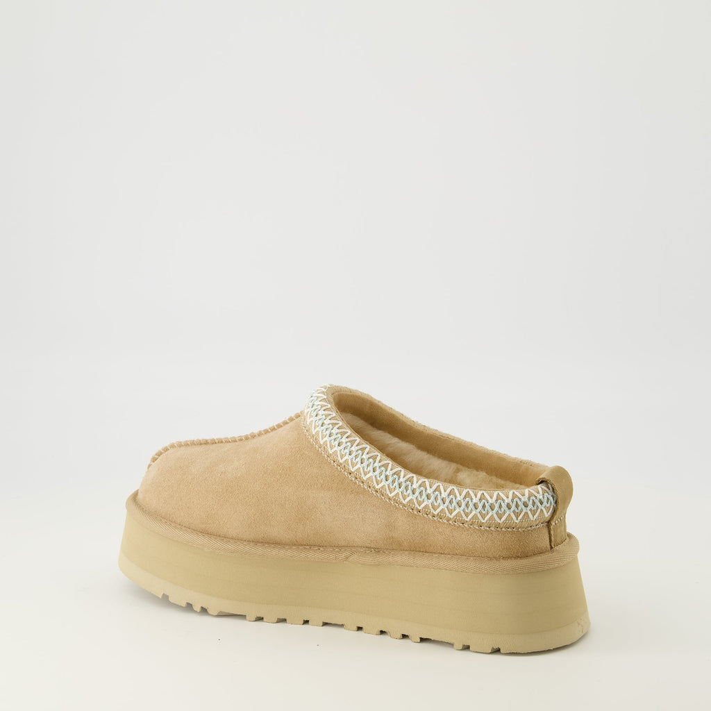 UGG Tazz II slides, beige suede slides, comfortable slip-on shoes, autumn-winter footwear, sustainable shoes