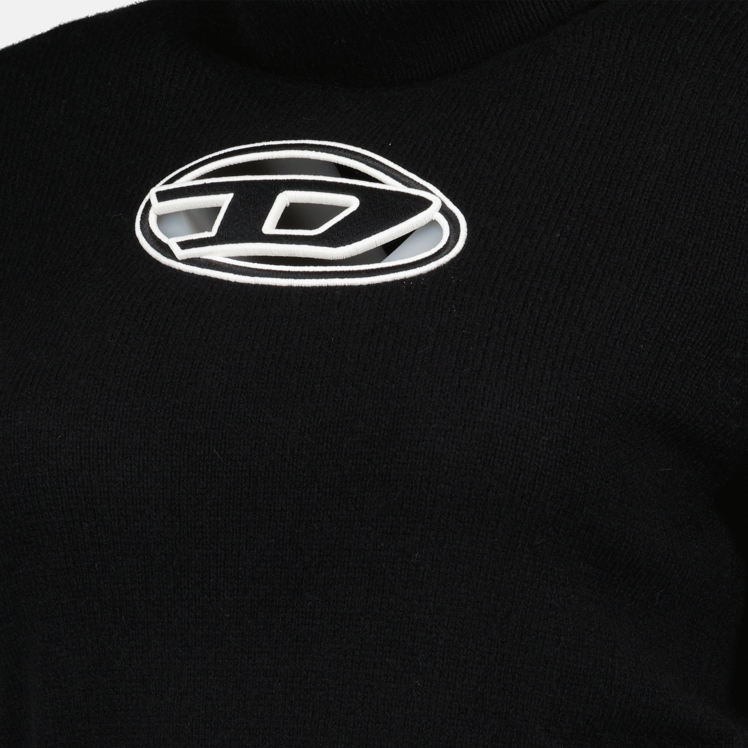 Gola Alta em Cashmere e Lã Preta