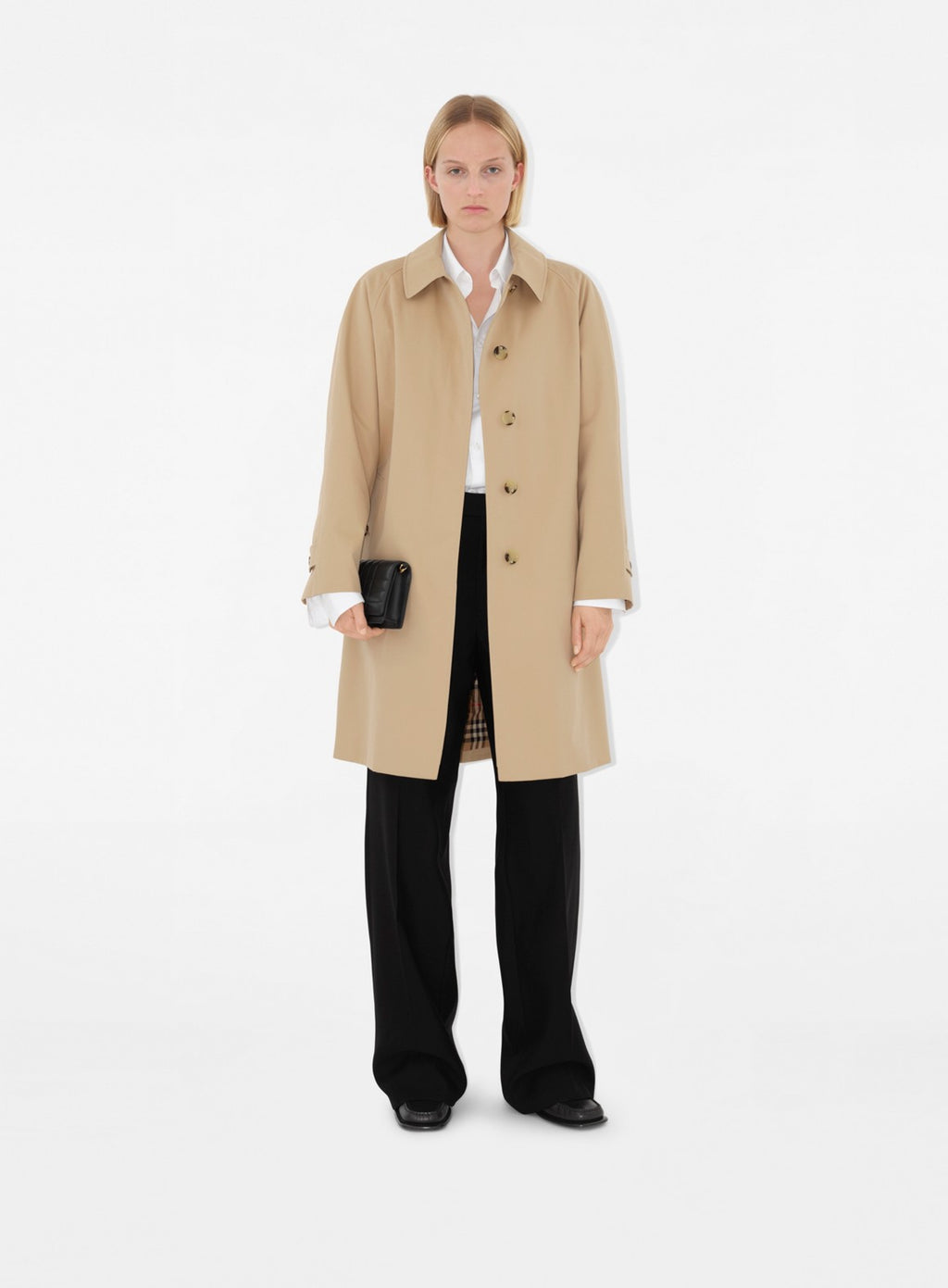 Burberry, lambskin leather bag, Sac Lola, luxury accessories, elegant handbags