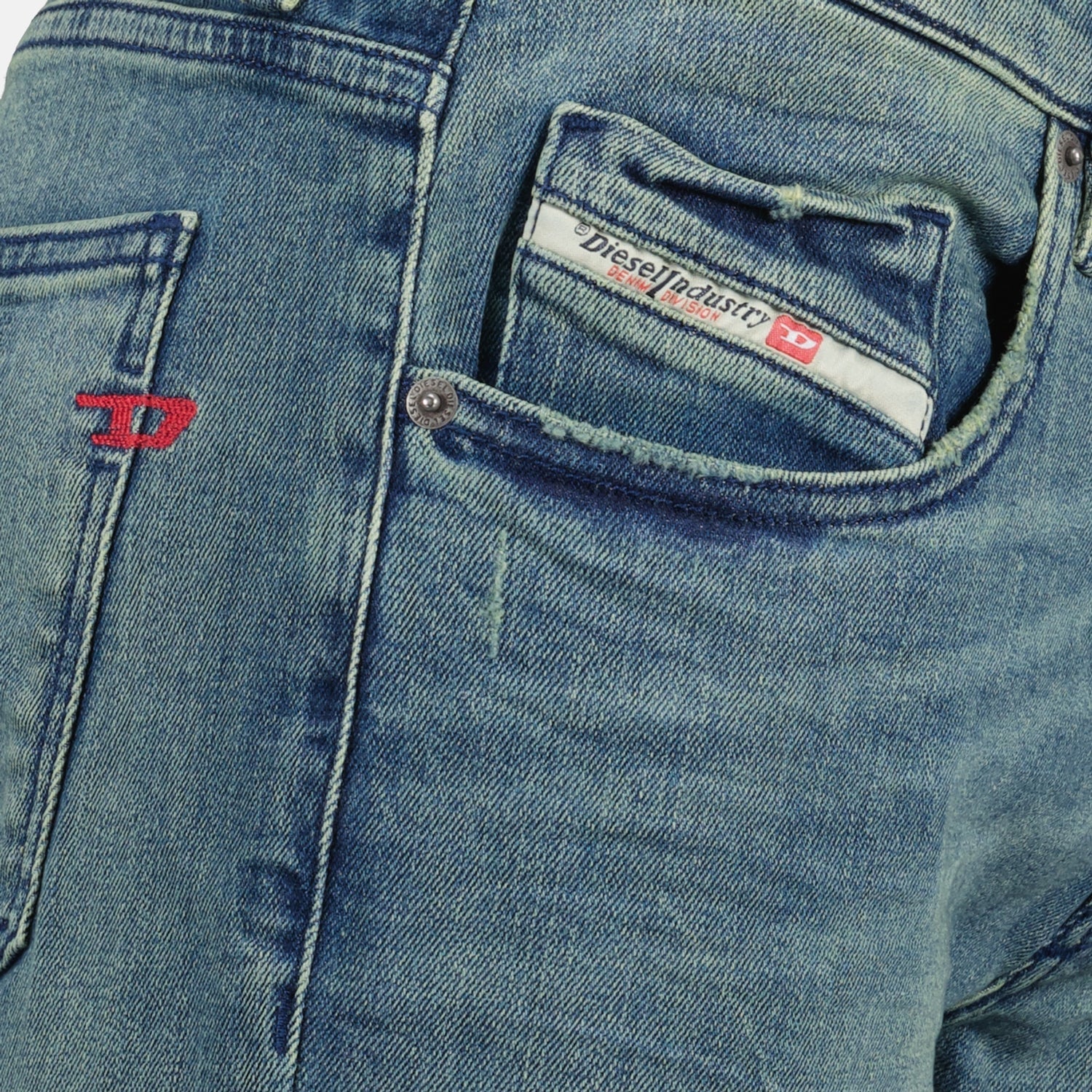 Image de D-Struck Jeans 2019 par Diesel pour hommes - Saison Printemps-Été 2025 - Détail 9