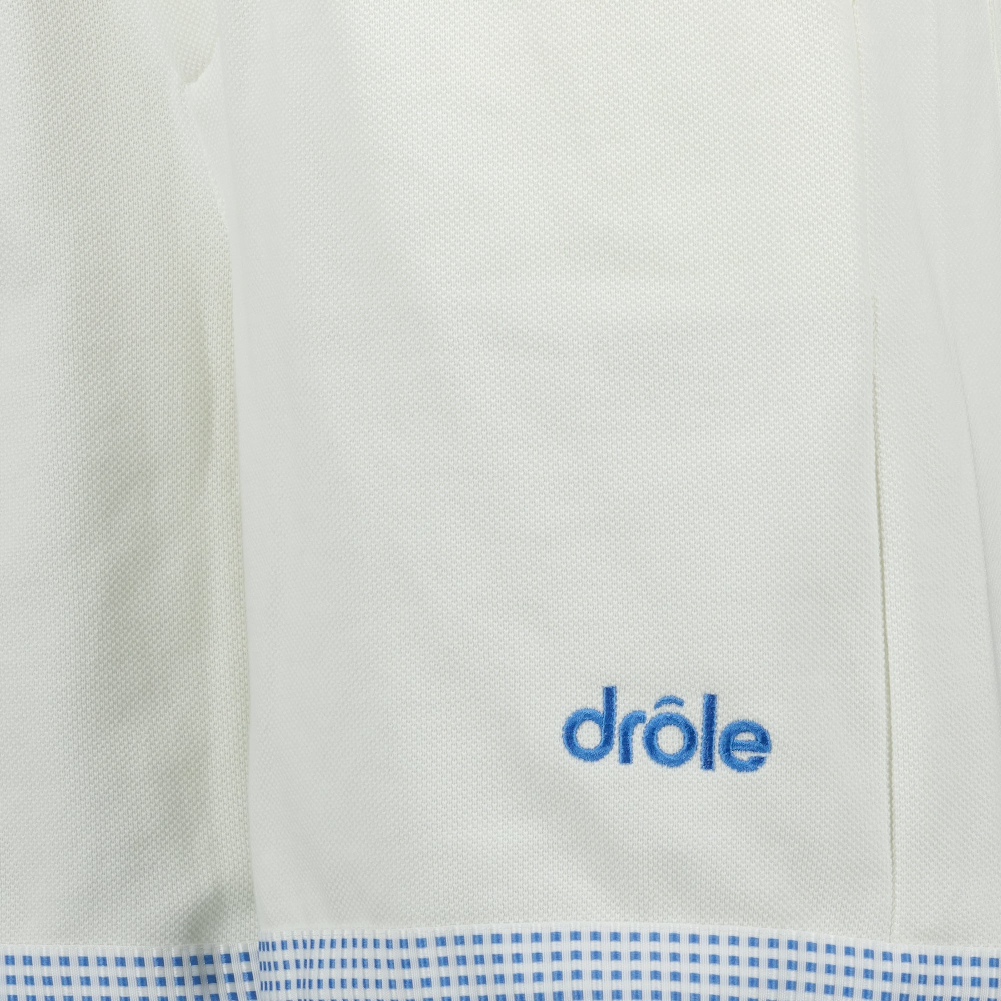 white cotton shorts, Drôle De Monsieur, summer shorts, casual wear, embroidered logo