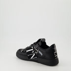 Bild von VLTN schwarzen Sneakers von Valentino Garavani für Herren - Saison Herbst-Winter 2025 - Rückansicht rechts schräg