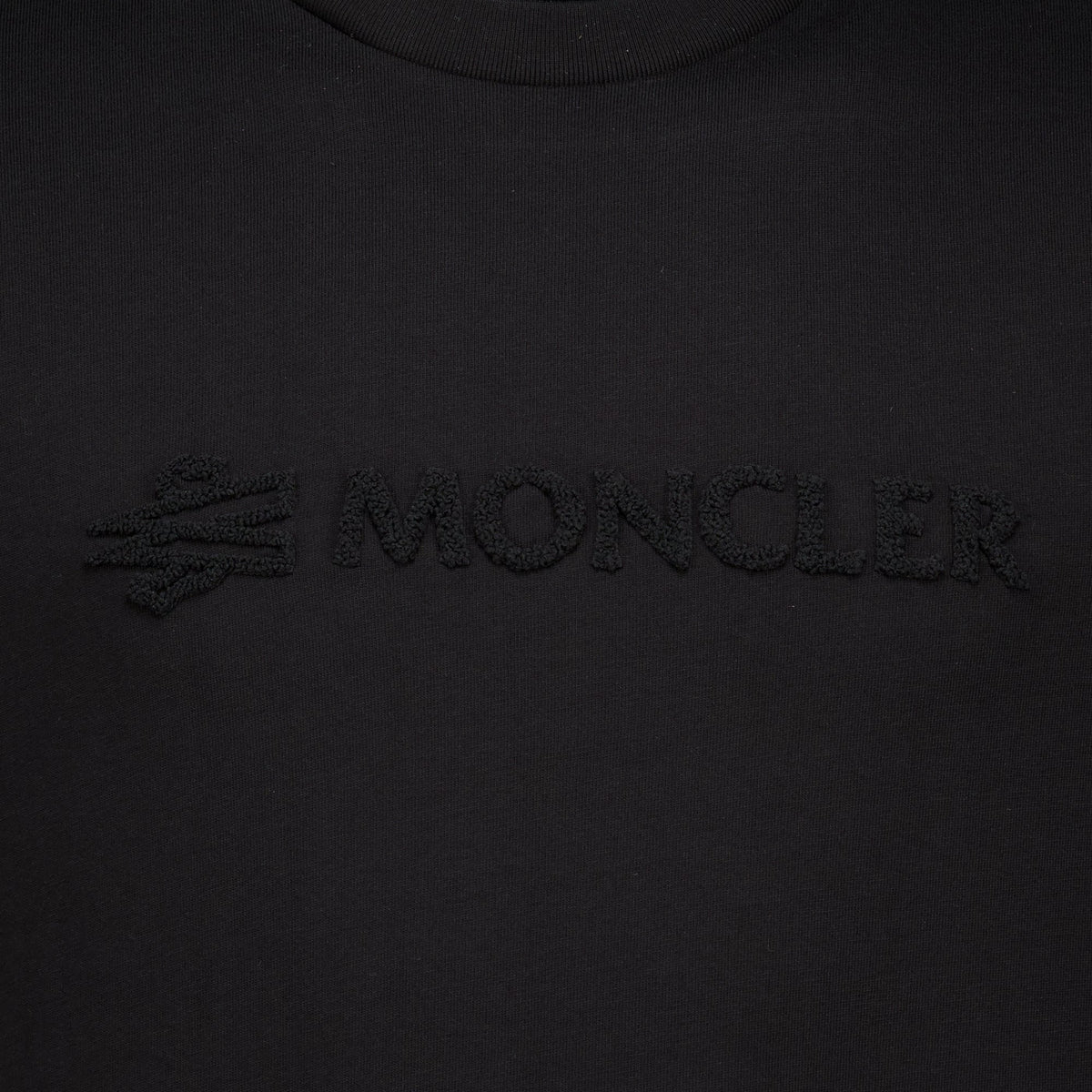 Camiseta negra de algodón con logotipo