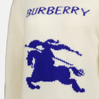 wool sweater, Cavalier emblem, cream pull, Women's wear, casual elegance