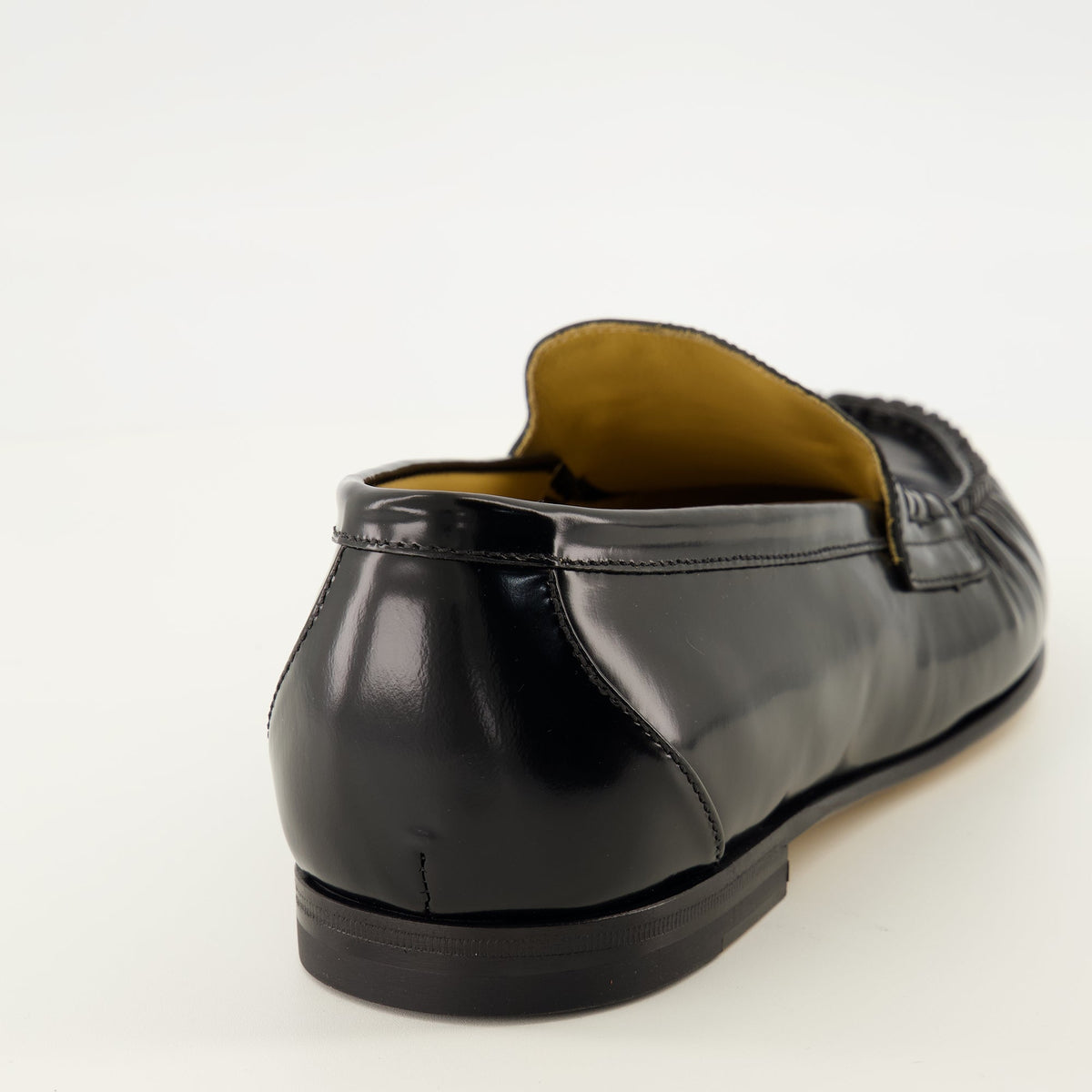 Scrunch leather loafers