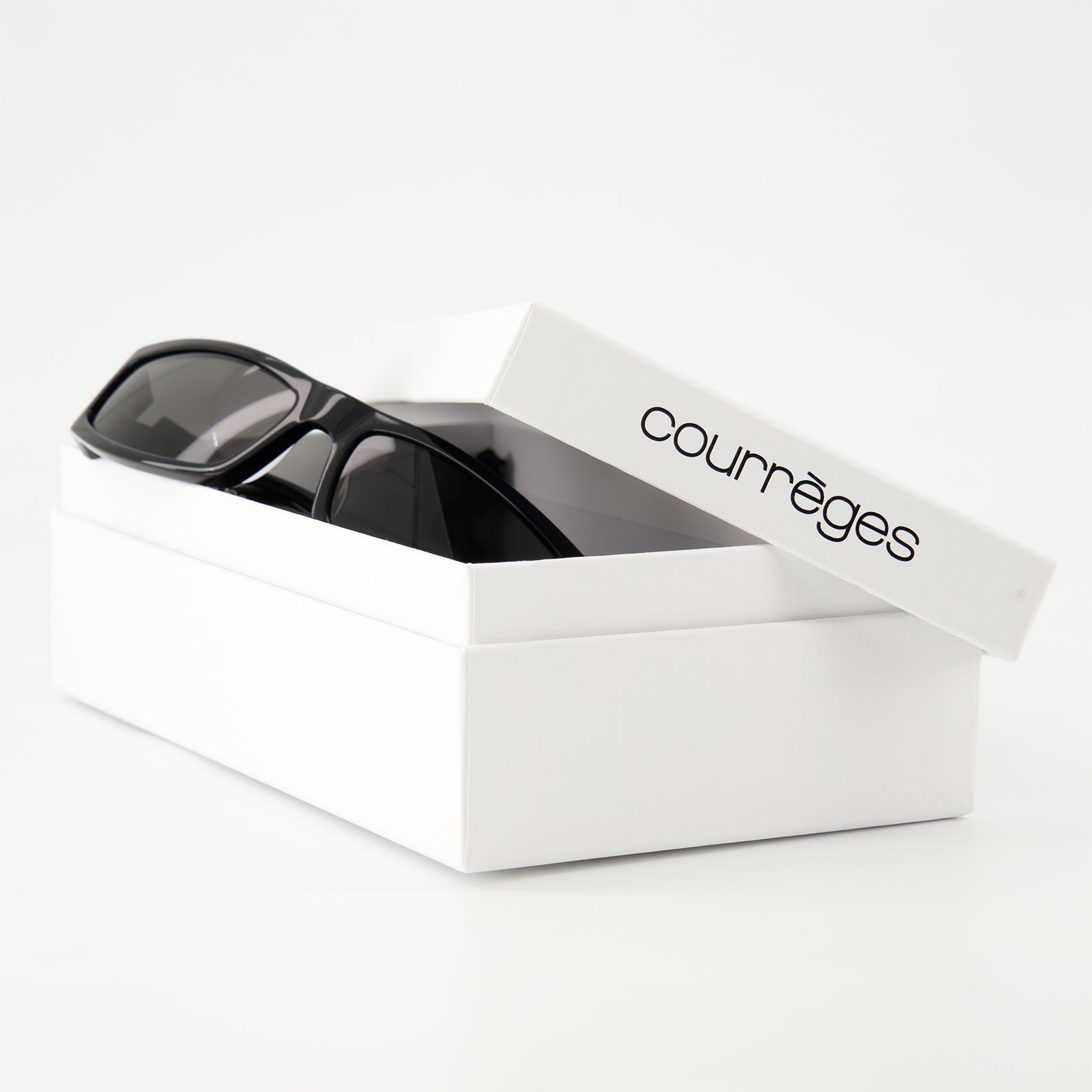 Tech sunglasses, Courrèges sunglasses, luxury sunglasses, acetate sunglasses, designer eyewear