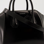 Image of Antigona Small Bag by Givenchy for Women - Season Autumn-Winter 2025 - Detail View 1
