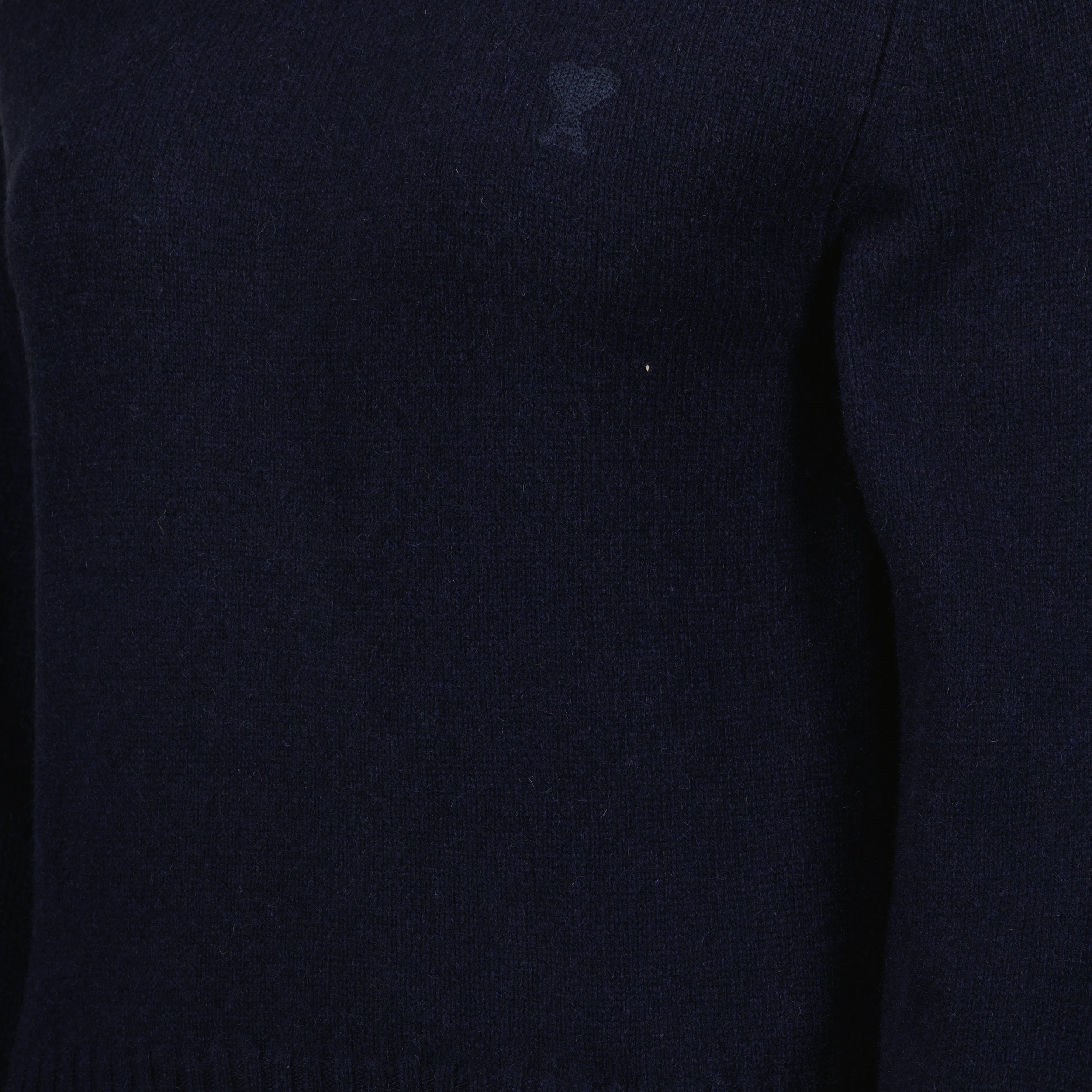 Pull en cachemire bleu marine avec cœur