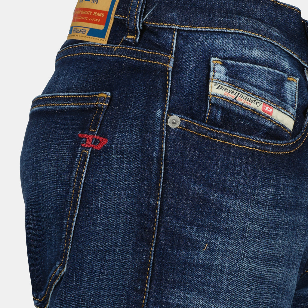 Image du Jean D-strukt Slim en Denim de Diesel pour Homme - Saison Printemps-Été 2025 - Vue Détail Produit 2