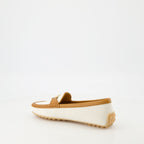 Bild der Moccasins City Gommino von Tod's für Frauen - Saison Frühling-Sommer 2025 - Hinteransicht rechts im drei Viertel