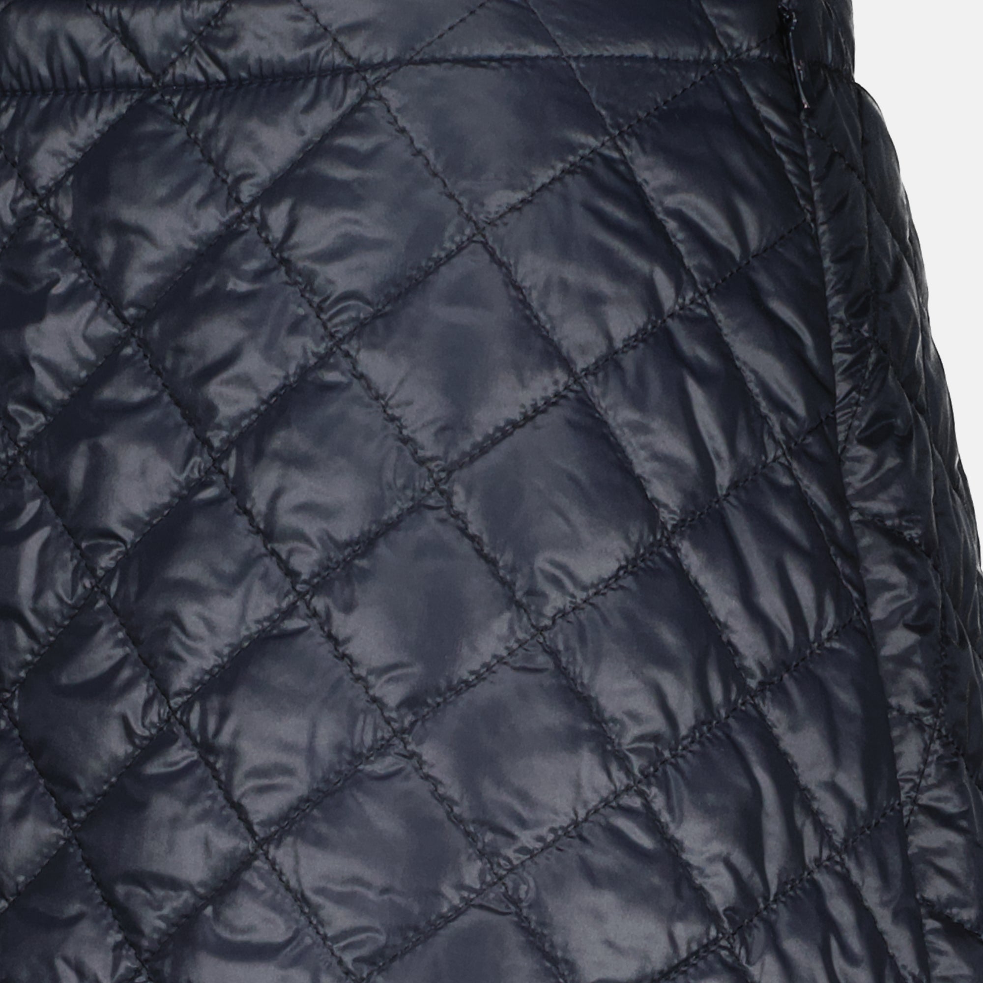 Image of Mini Quilted Skirt by Moncler for Women - Season Autumn-Winter 2025 - Detail View 2