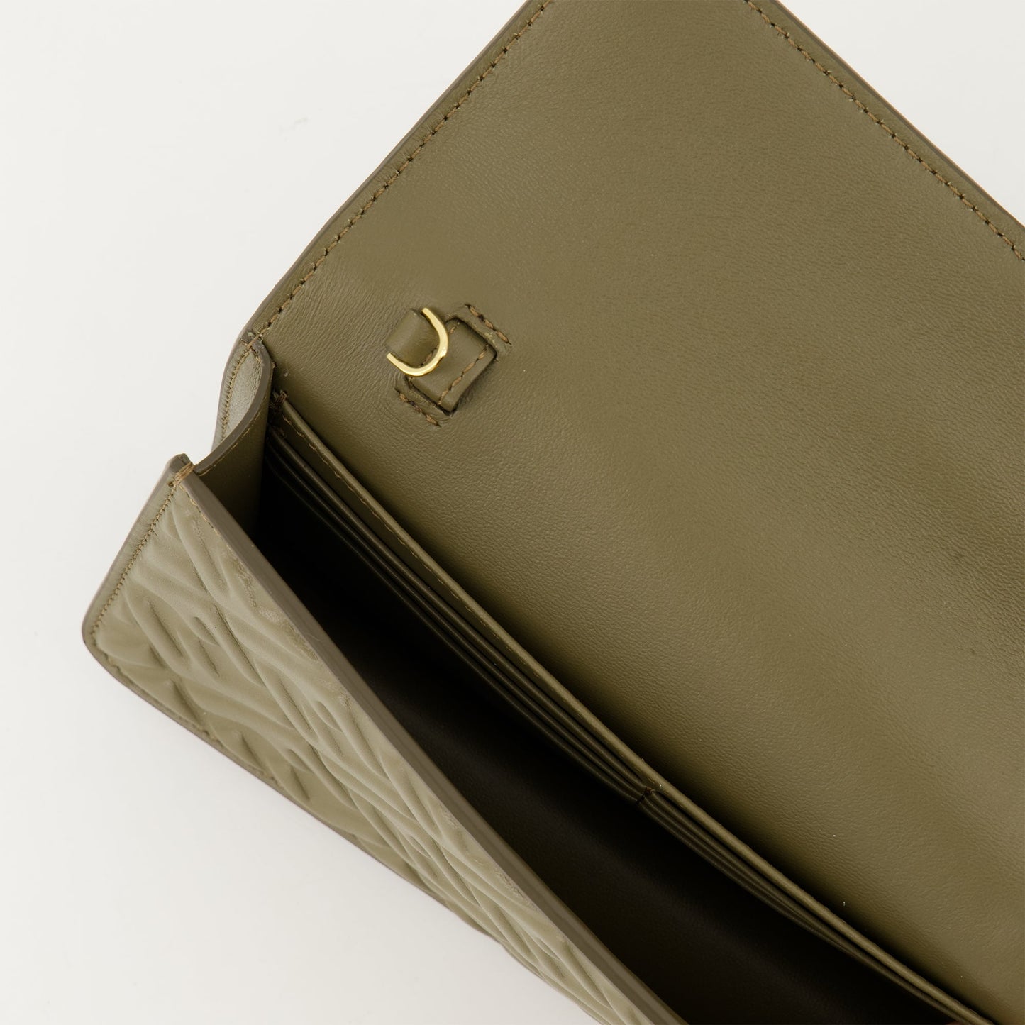 Kaki Green Wallet, Luxury Leather Wallet, Fendi Collection, Embossed Leather, Designer Wallet