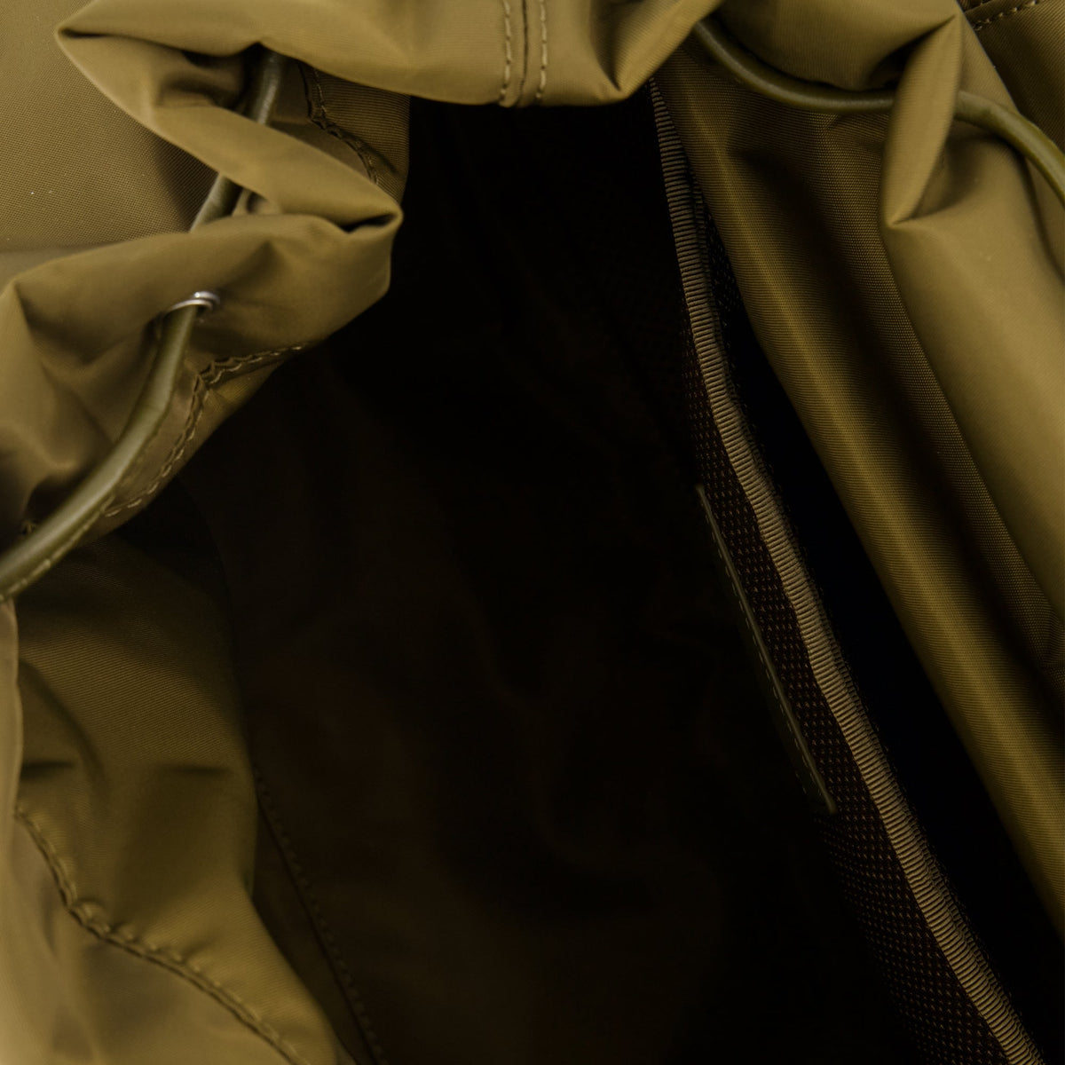 Zaino Marcel in nylon con chiusura a coulisse