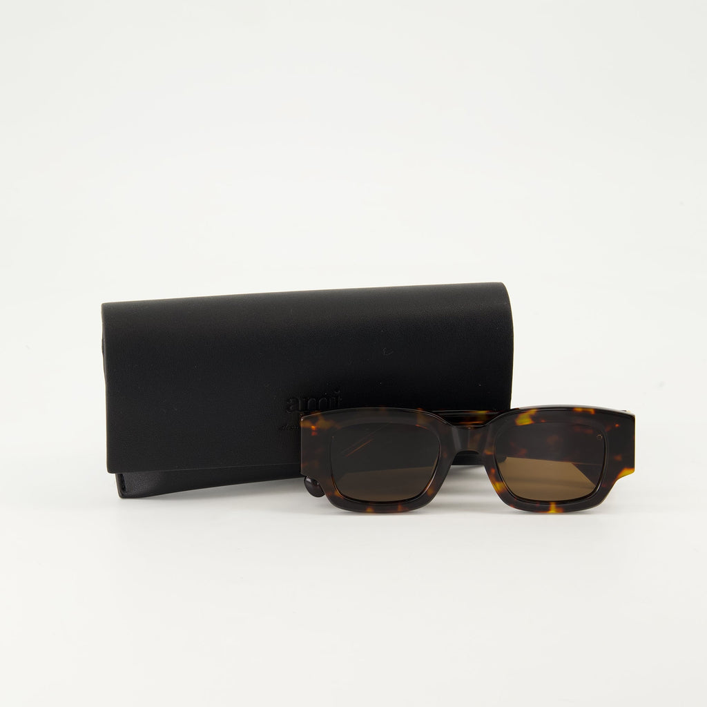 AMI de Coeur, tortoiseshell sunglasses, unisex shades, acetate frame, luxury eyewear