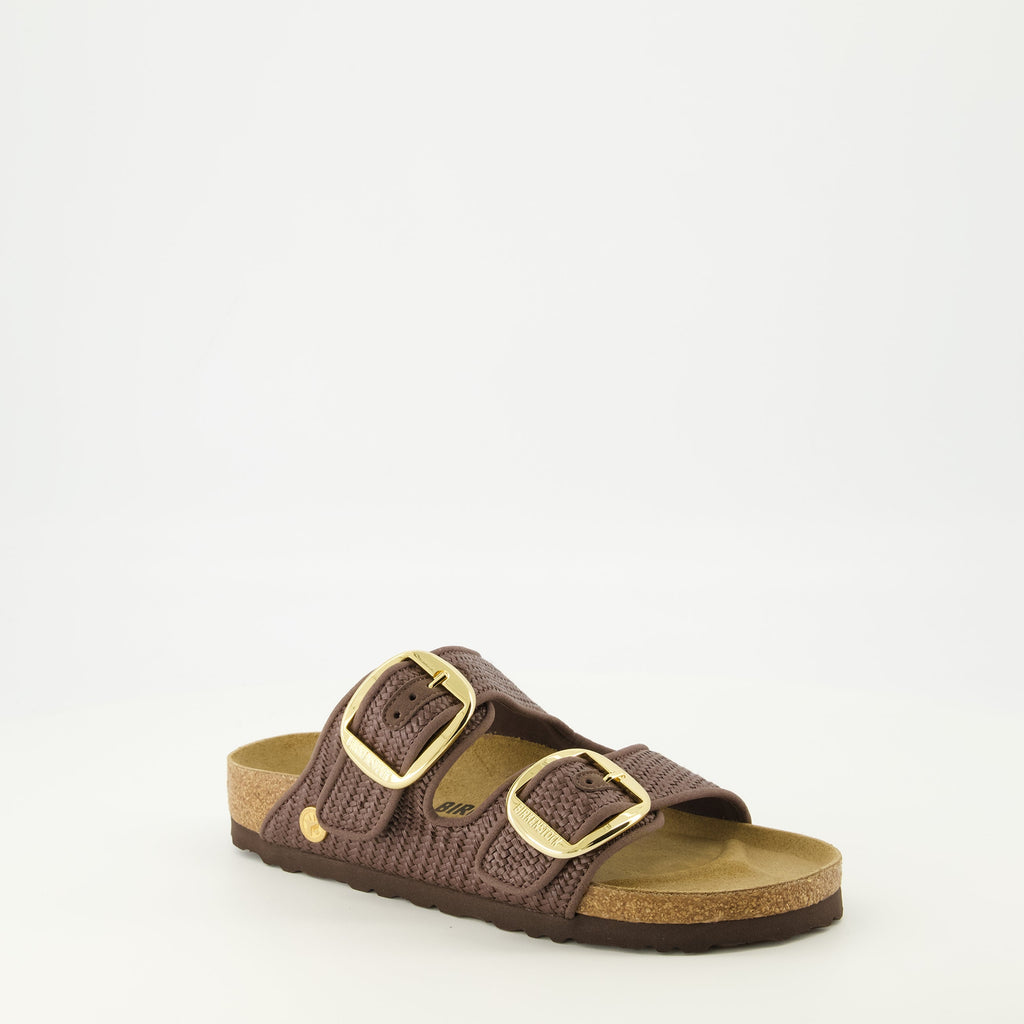 Immagine dei sandali Arizona Big Buckle di Birkenstock per donne - Stagione Primavera-Estate 2026 - Vista tre quarti anteriore destra