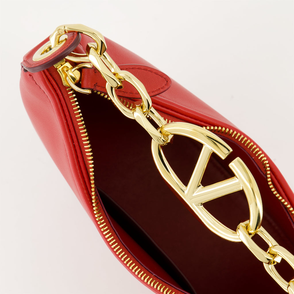 Image of VLogo Moon Hobo Bag in Nappa Leather by Valentino Garavani for Women - Season Autumn-Winter 2024 - Detail View 2