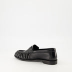 Bild der Loafer Supple Noir Schuhe von Saint Laurent für Frauen - Saison Herbst-Winter 2025 - Rückseite rechts Dreiviertelansicht