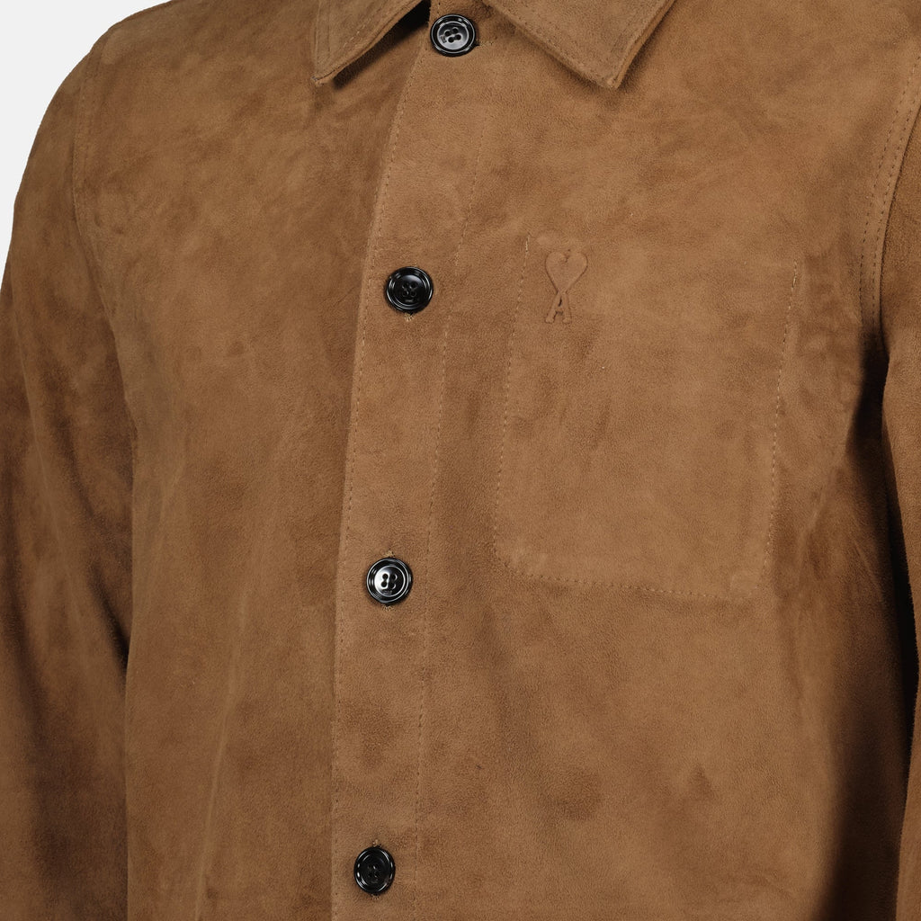 Image de la veste en cuir Ami de Coeur par Ami PARIS pour hommes - Saison Automne-Hiver 2025 - Vue des détails du produit 2