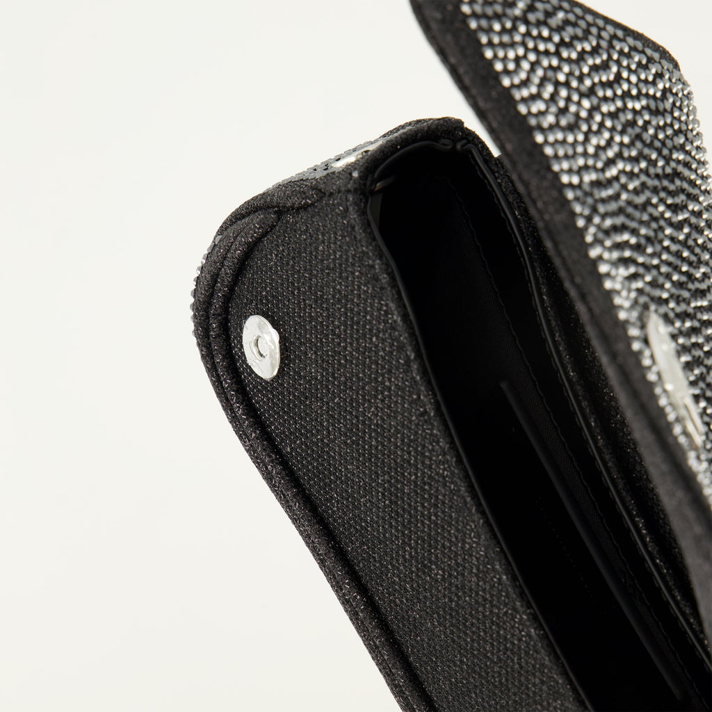 여성을 위한 디젤의 사크 플레이 프티 아 스트라스 노아르 이미지 - 2026년 봄-여름 시즌 - 세부 사항 보기 2