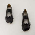 Image of Black Leather Anatomic Ballerinas by Mm6 for Women - Season Autumn-Winter 2024 - Top View Pair