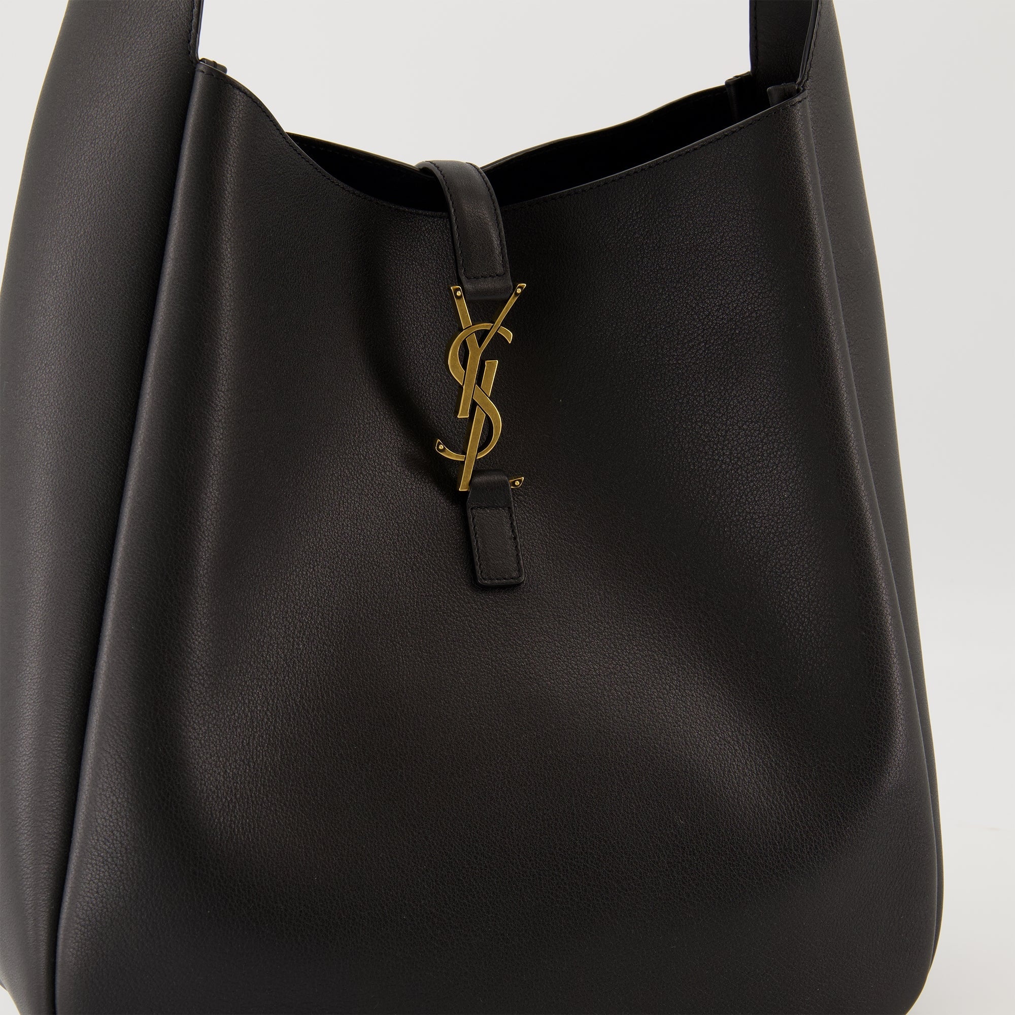 sac le 5 a 7 large noir et dore saint laurent women 15432023245180