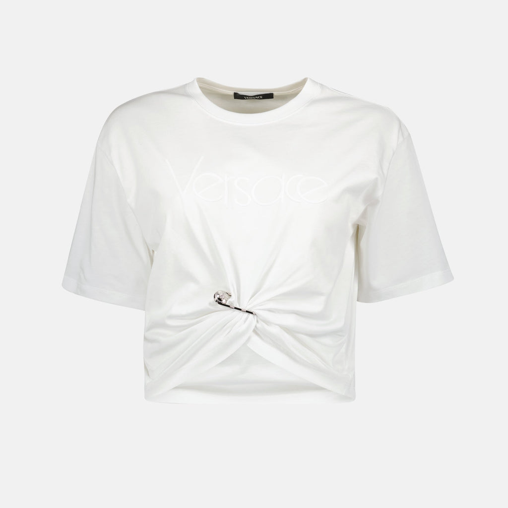 crop t-shirt, safety pin detail, white cotton tee, round neckline, everyday elegance