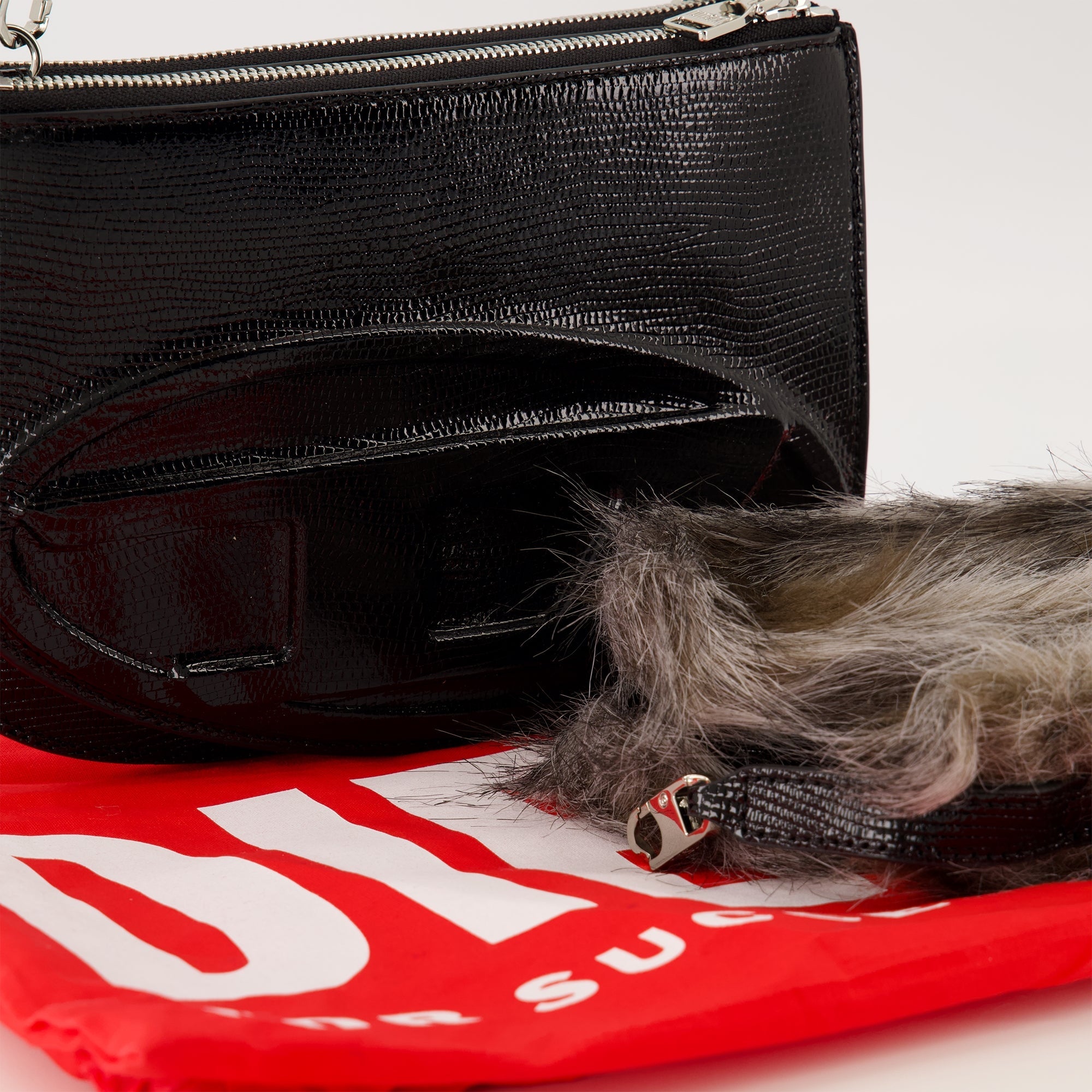 1DR Twin bag, Diesel leather bag, embossed cowhide, adjustable strap, fashion accessory