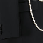 Image de Blazer Noir avec Perles par Moschino pour Femmes - Saison Printemps-Été 2025 - Détail 5