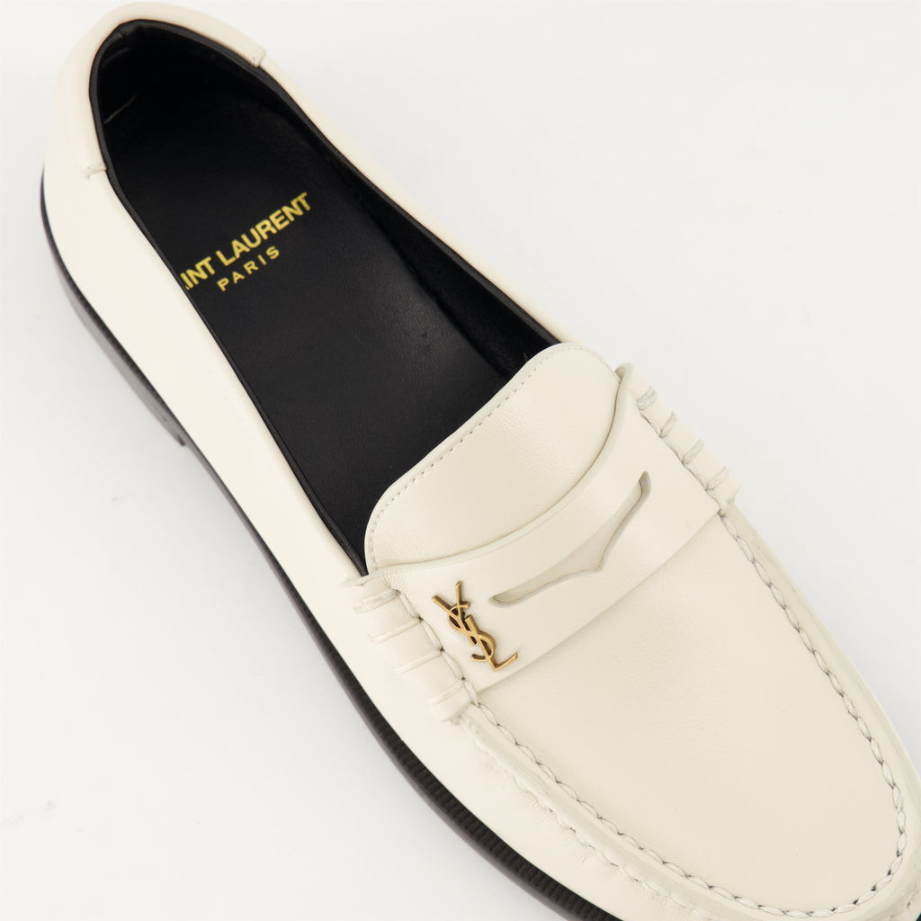 leather loafers, elegant loafers, slip-on shoes, round toe loafers, designer footwear