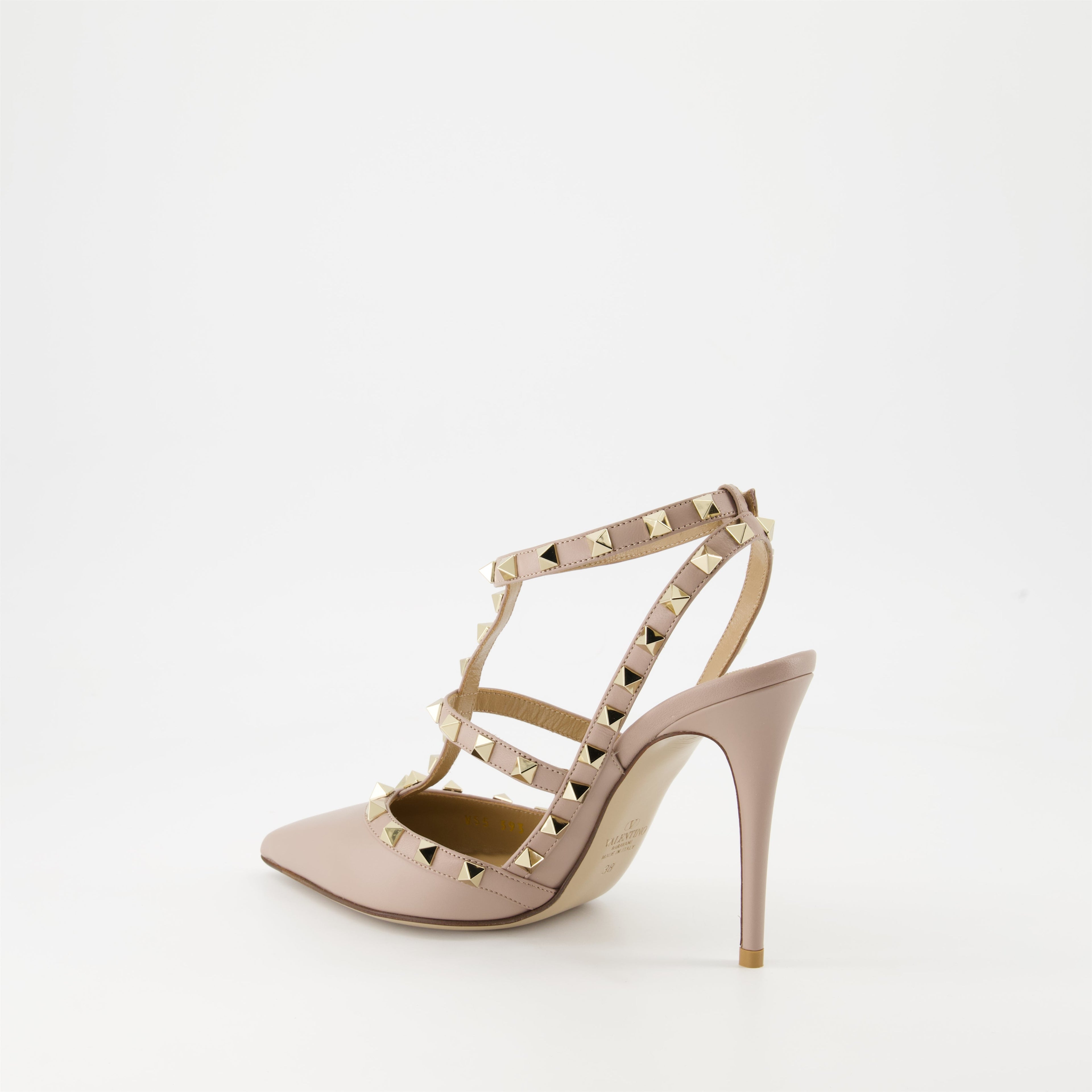 Rockstud pumps, leather pumps, Valentino Garavani shoes, black pumps, luxury footwear