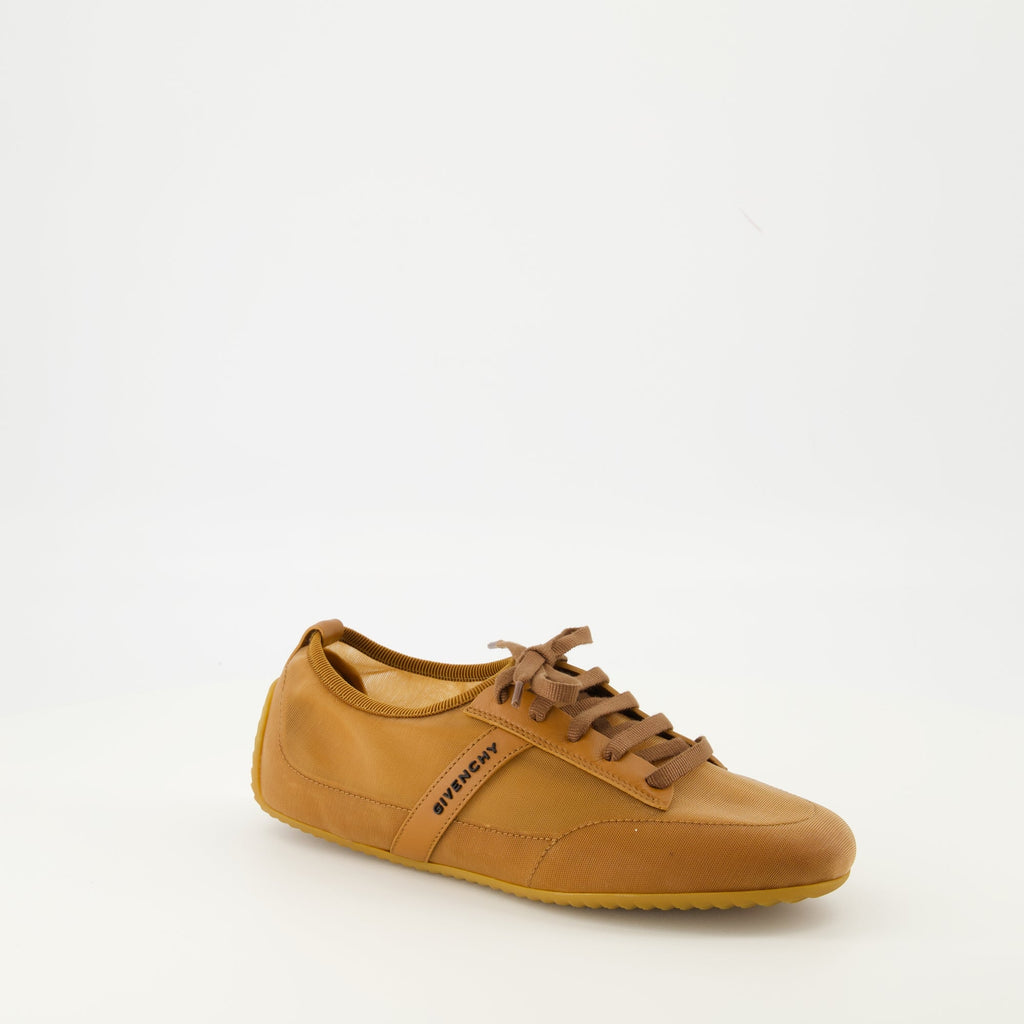 Givenchy sneakers, Le Basket Slim Powder, black sneakers, luxury footwear, designer sneakers