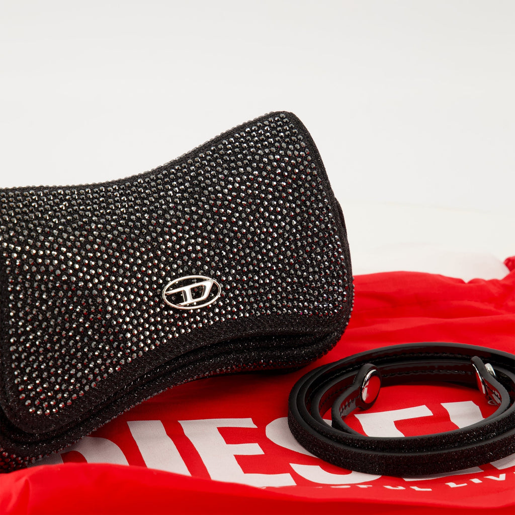 여성을 위한 디젤의 사크 플레이 프티 아 스트라스 노아르 이미지 - 2026년 봄-여름 시즌 - 세부 사항 보기 1