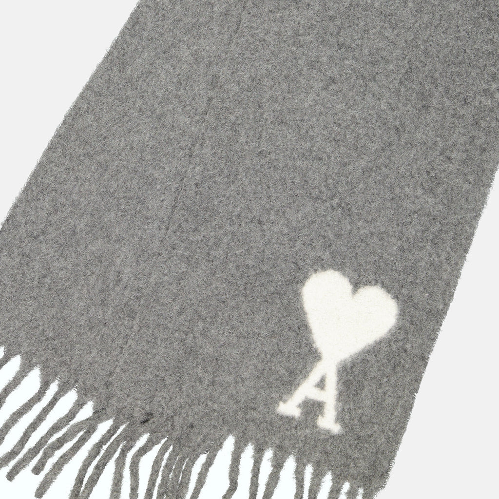 grey alpaca scarf, AMI Paris Autumn-Winter collection, soft alpaca wool, versatile fashion accessory, premium warm scarf