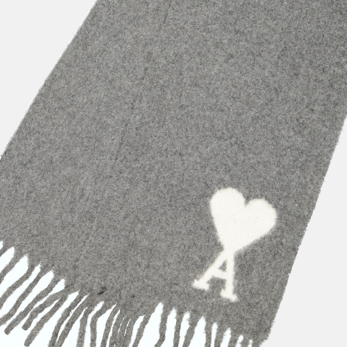 grey alpaca scarf, AMI Paris Autumn-Winter collection, soft alpaca wool, versatile fashion accessory, premium warm scarf