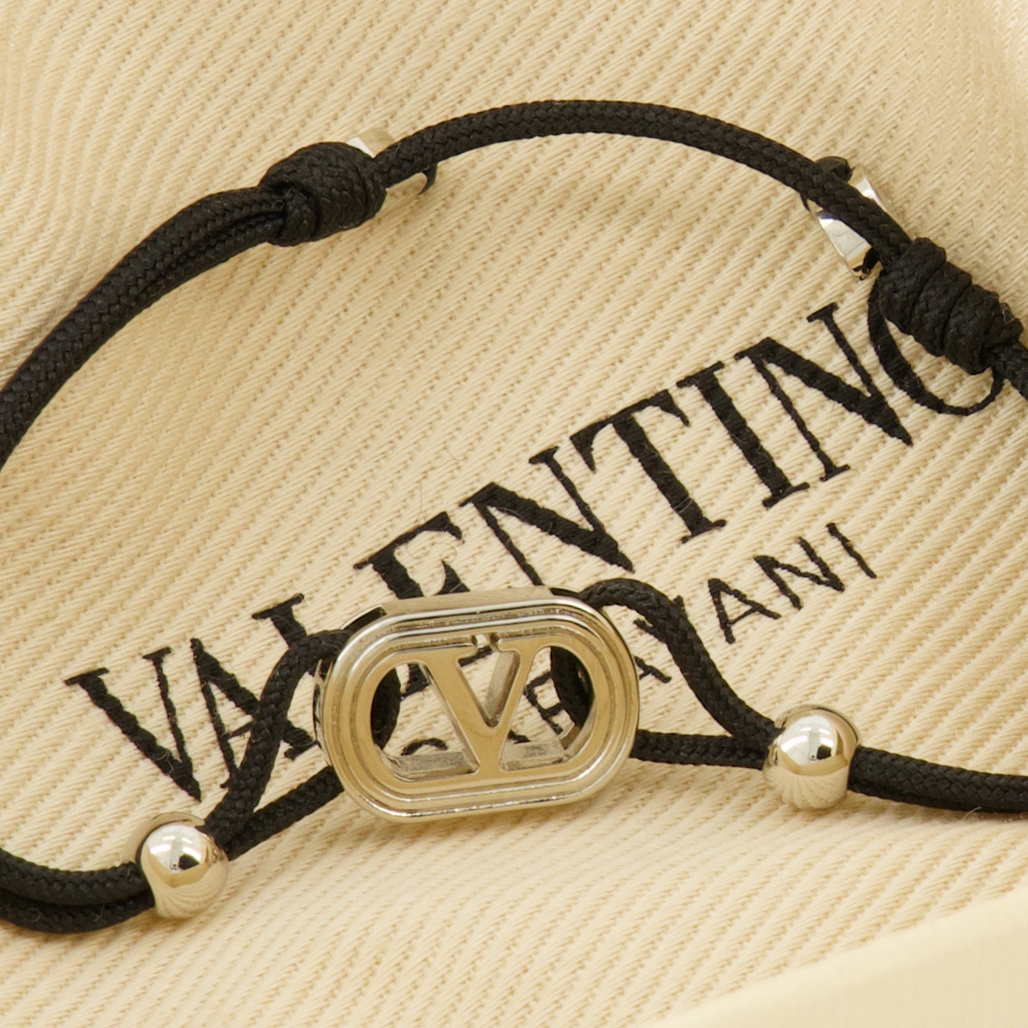 vlogo bracelet valentino garavani men 15636663566716