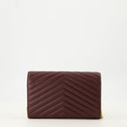 Imagen de la cartera con cadena Cassandre de Saint Laurent para mujeres - Temporada Otoño-Invierno 2025 - Vista trasera