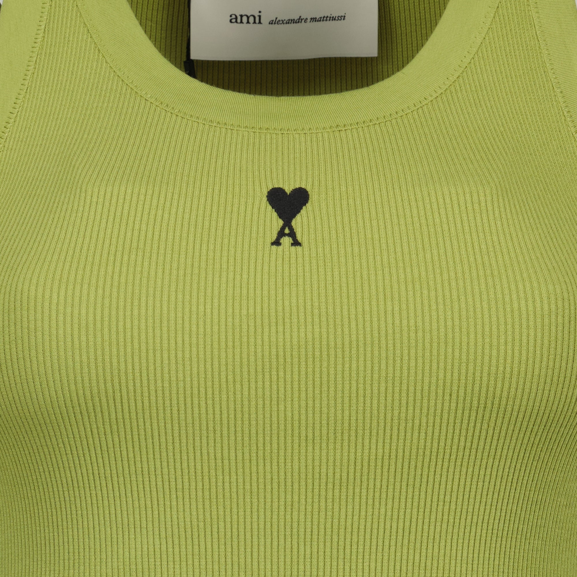 아미 파리의 여성용 아미 드 꾸르 카키 탱크탑 이미지 - 시즌 2026 봄-여름 - 디테일 보기 1