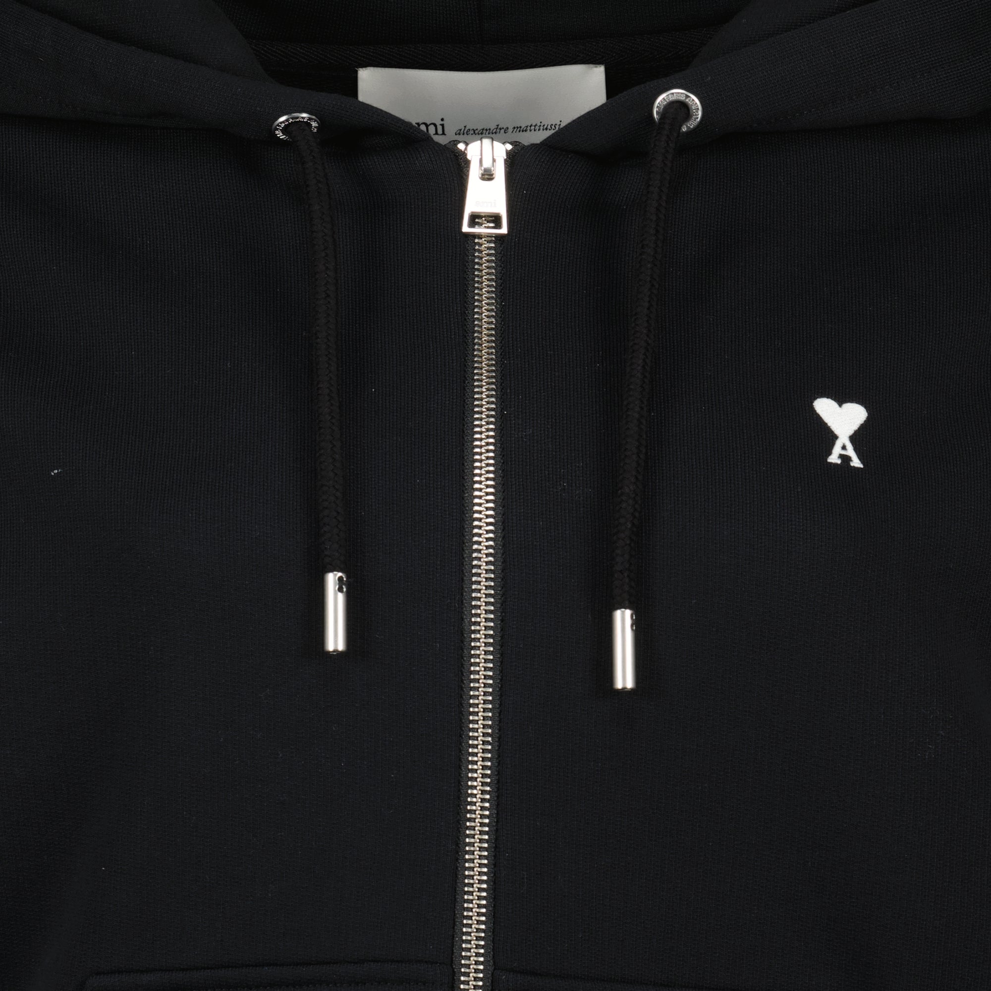 Image du sweat à capuche zippé noir par Ami PARIS pour femmes - Saison Printemps-Été 2026 - Vue de détail 2