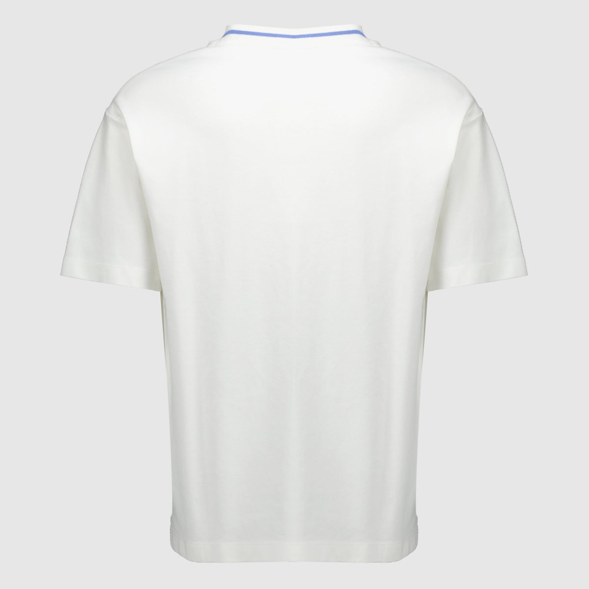 Hvit T-skjorte med Sport-slogan