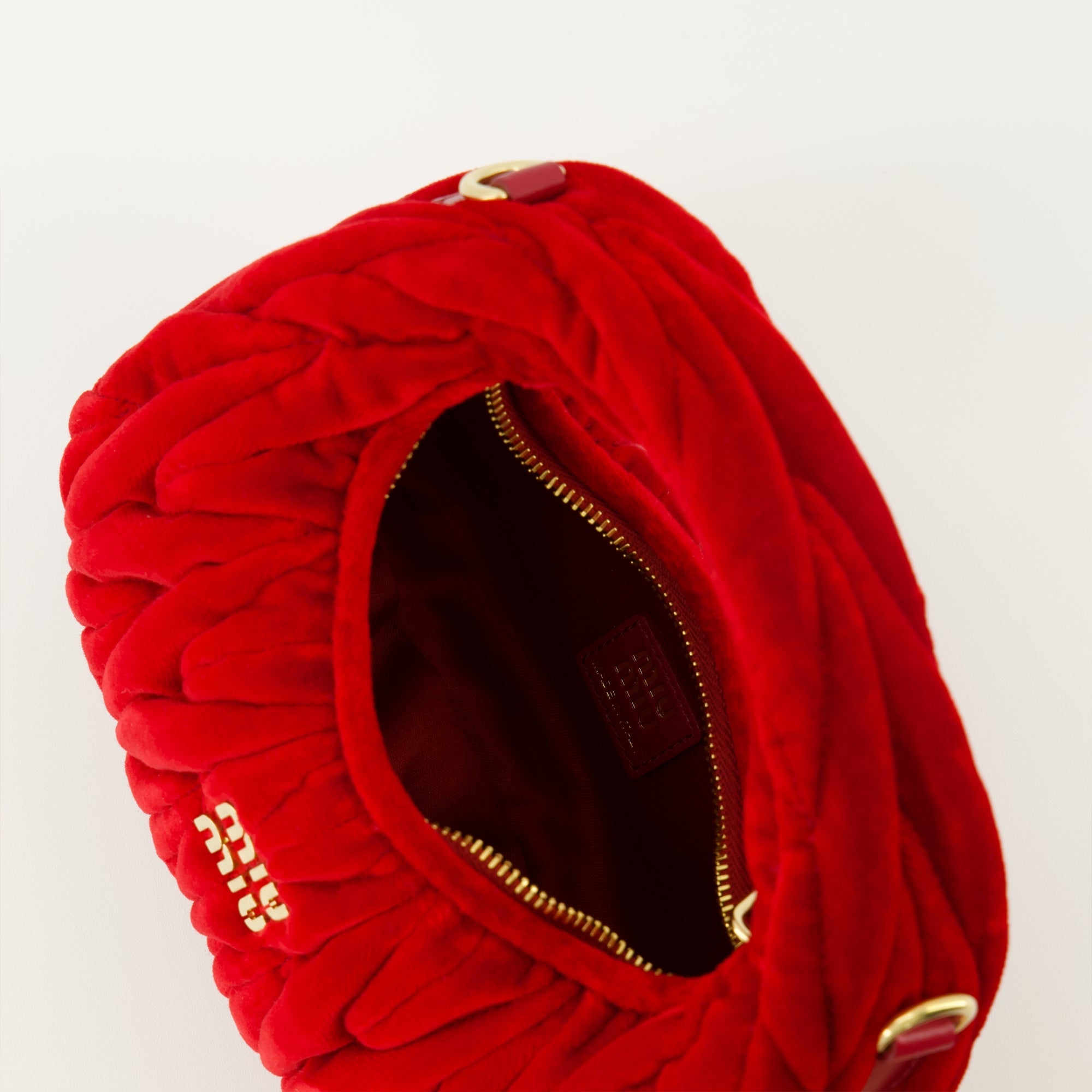 Image of Wander Mini Velvet Quilted Bag by Miu Miu for Women - Season Spring-Summer 2026 - Detail View 2