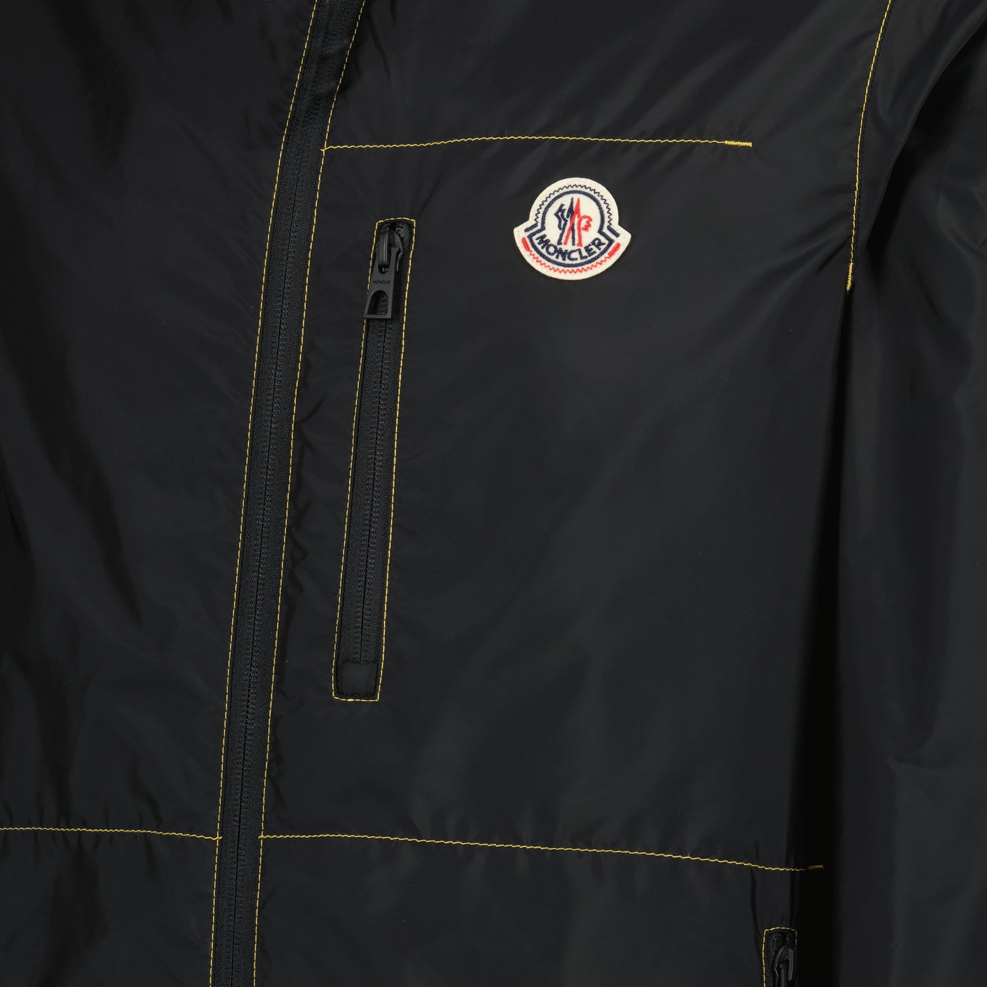 Image of Veste Arrakis Noir by Moncler for Men - Season Spring-Summer 2026 - Detail View 1