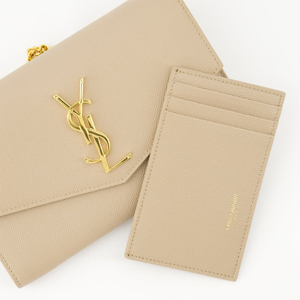 Image of Uptown Beige Chain Pouch by Saint Laurent for Women - Season Spring-Summer 2025 - Detail View 1