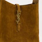 Imagem da pequena bolsa de camurça Le 5 à 7 da Saint Laurent para mulheres - Temporada Outono-Inverno 2025 - Detalhe Vista 1