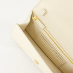 Image du Pochette en Cuir Granuleux VLogo par Valentino Garavani pour Femmes - Saison Printemps-Été 2025 - Détail du produit vue 3