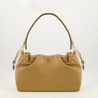 Bild von Mamma Baguette Large von Fendi für Frauen - Saison Frühling-Sommer 2026 - Rückansicht