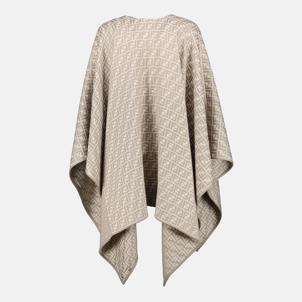Imagem de um poncho de lã e seda beige da Fendi para mulheres - Temporada Primavera-Verão 2026 - Vista de trás