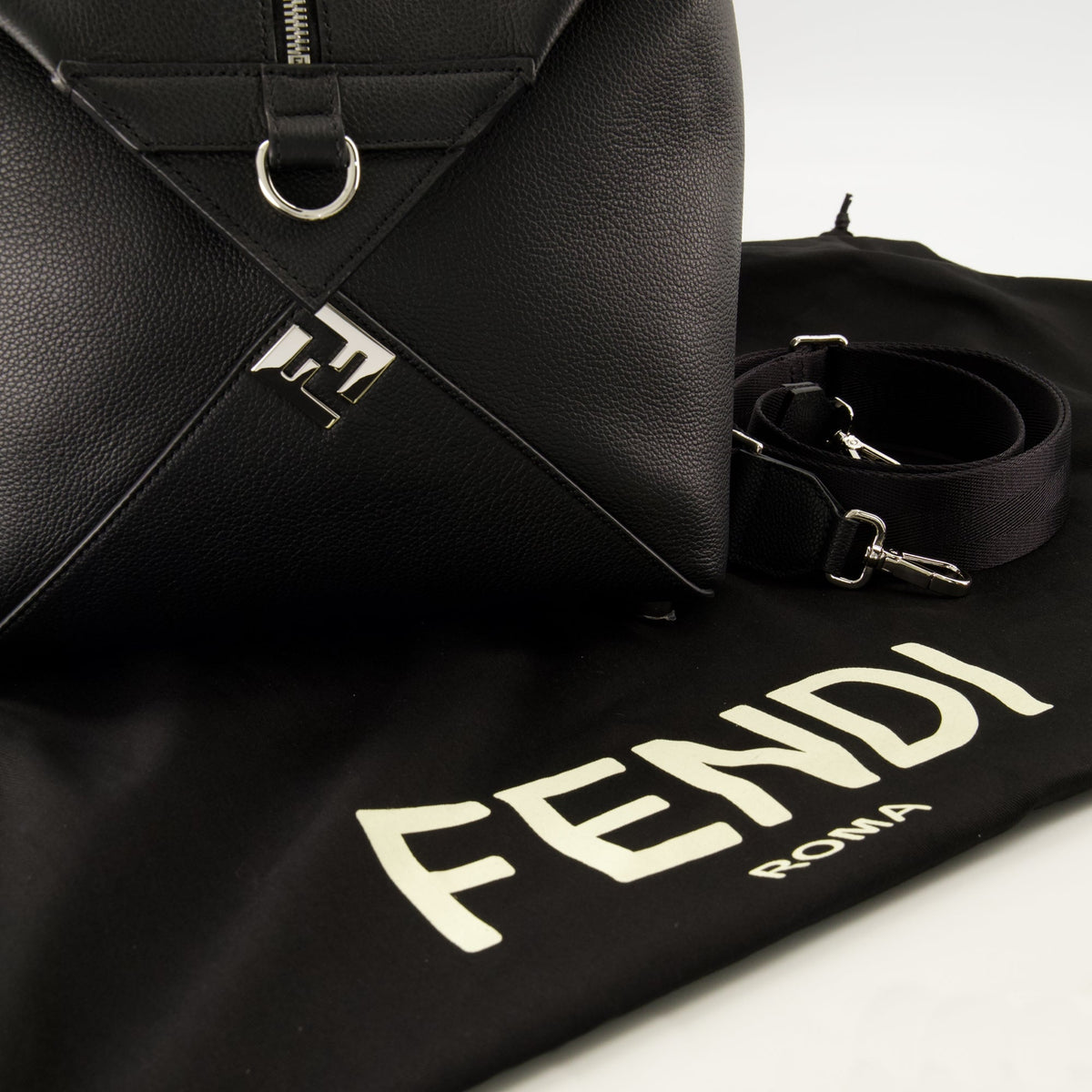 Sac de voyage Lui 55 en cuir