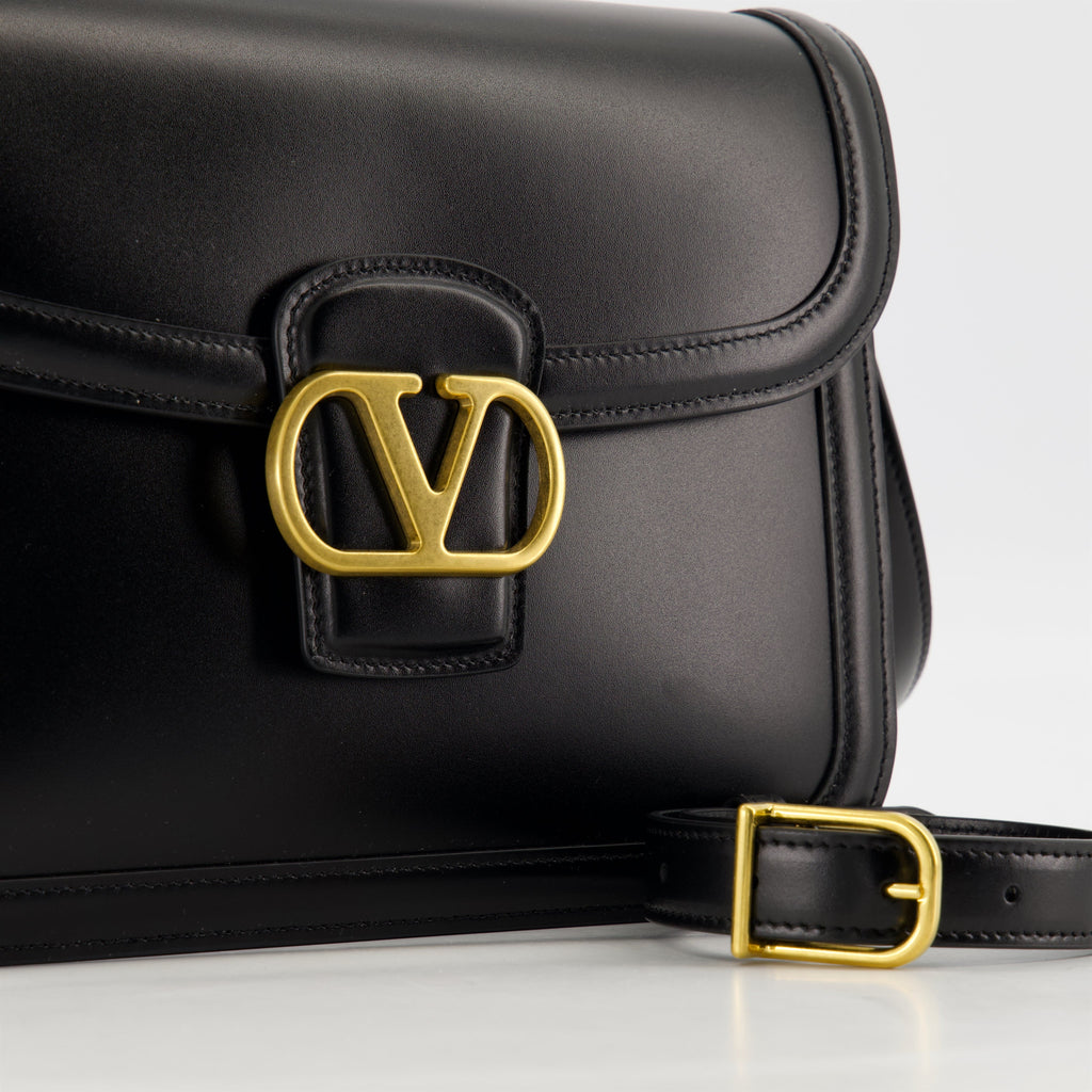 VLogo shoulder bag, Valentino Garavani bag, luxury leather bag, elegant shoulder bag, designer accessories