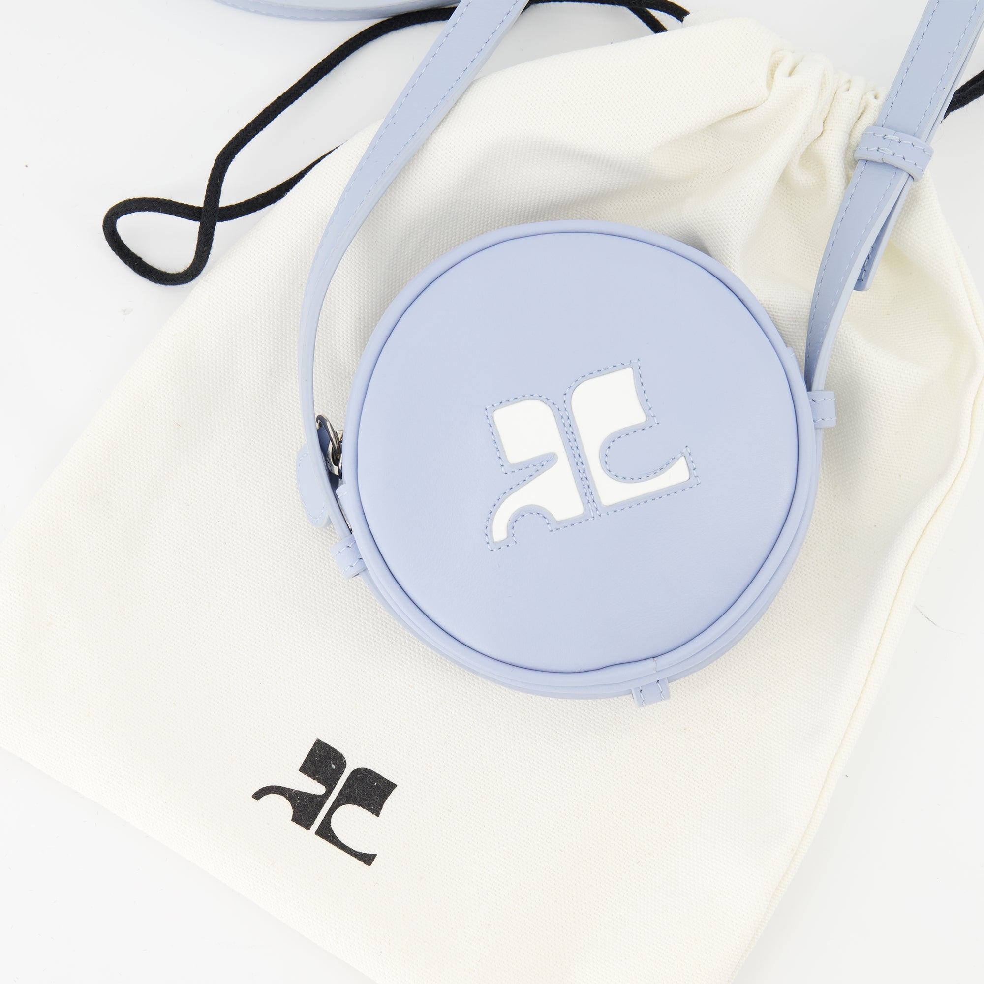 sac cercle reedition bleu clair courreges men 15329249198460