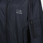 Bild des MM6 x Salomon Windbreakers von Mm6 für Frauen - Saison Frühling-Sommer 2025 - Detailansicht 5